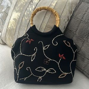 ⚜️ Bamboo Top Handle Black Embroidered Wood Beaded Tote Bag
